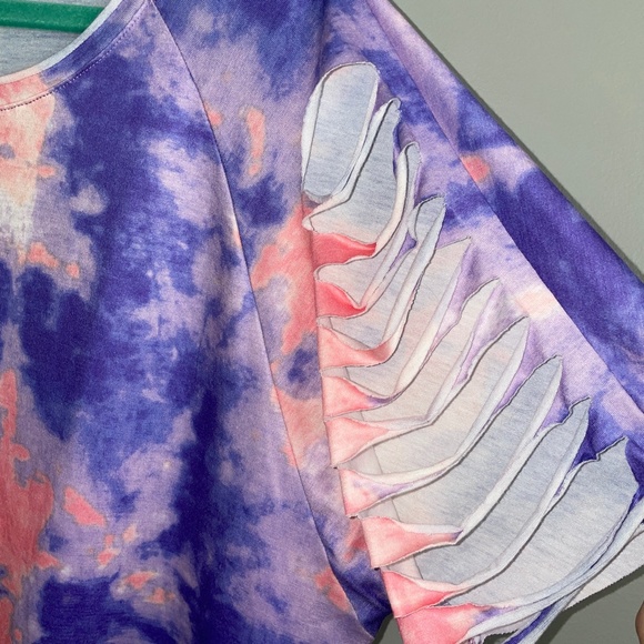 EUC Shein Tie Dye Ripped Tee Size 4XL - Picture 6 of 9